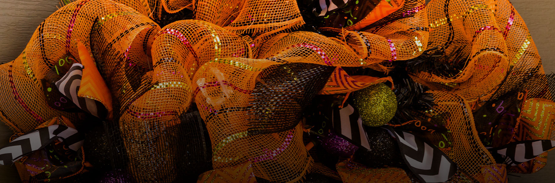 halloween wreath made out of mesh ribbon