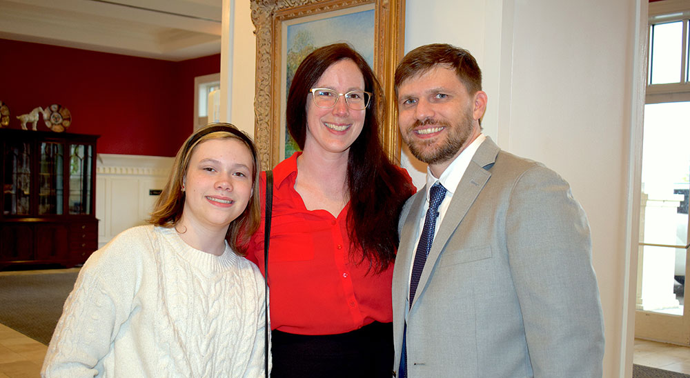 Jamie Cox and family