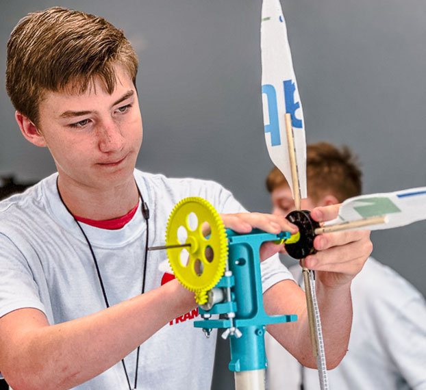 students working on engineering project