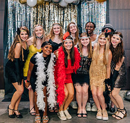 SCHS students dressed in 1920s clothing